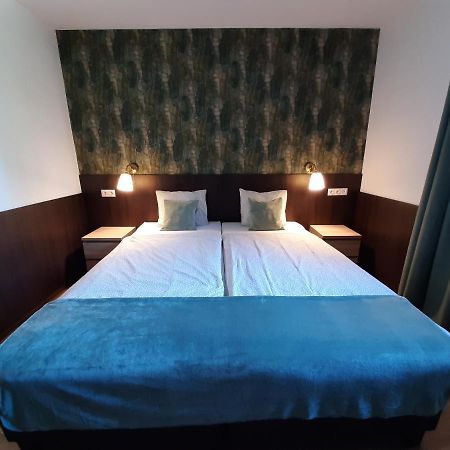 Bajor Panzio Bed and Breakfast Kecskemét Esterno foto