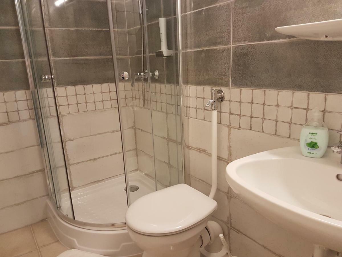 Bajor Panzio Bed and Breakfast Kecskemét Esterno foto